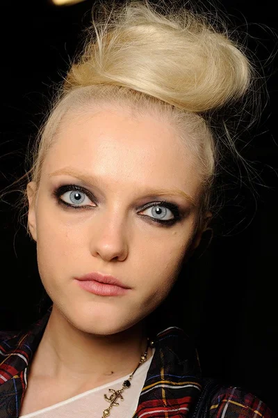 Look 8